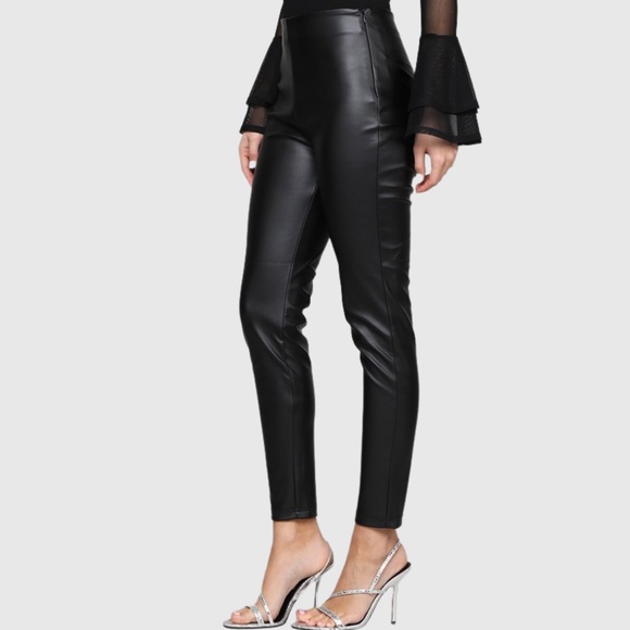 Faux leather skinny pants - NWT - Picture 2 of 4